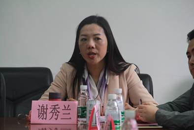 謝秀蘭講話.JPG